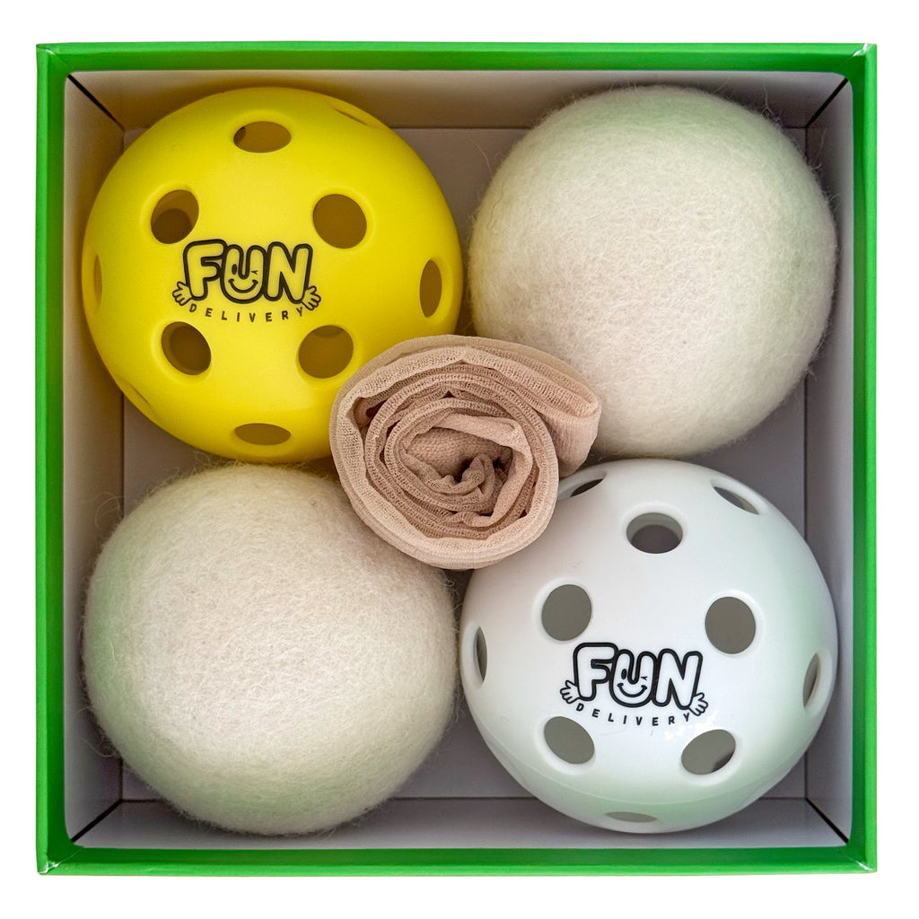 Trunk Swinging Contest game trunks and balls set