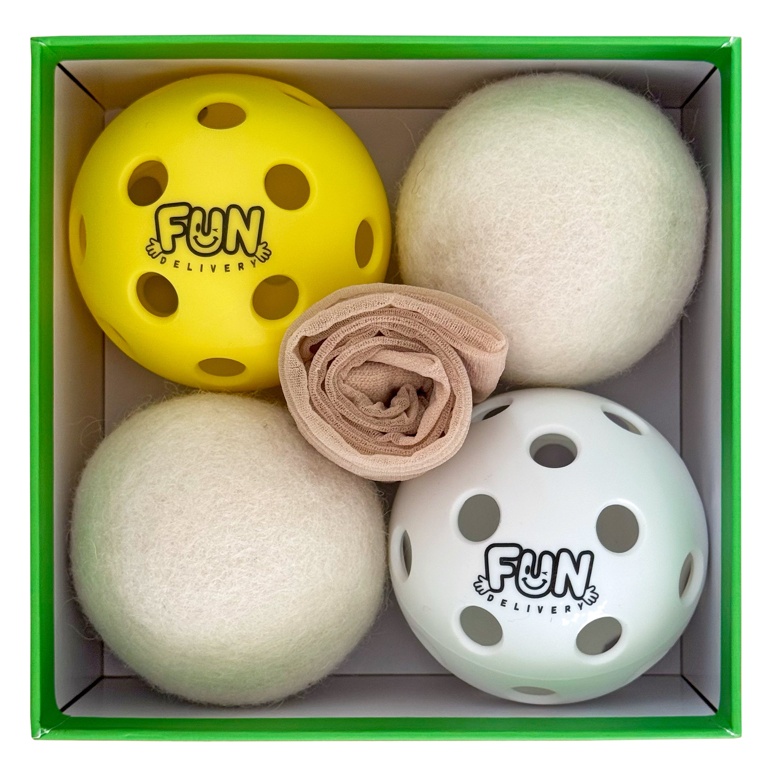 Trunk Swinging Contest game trunks and balls set